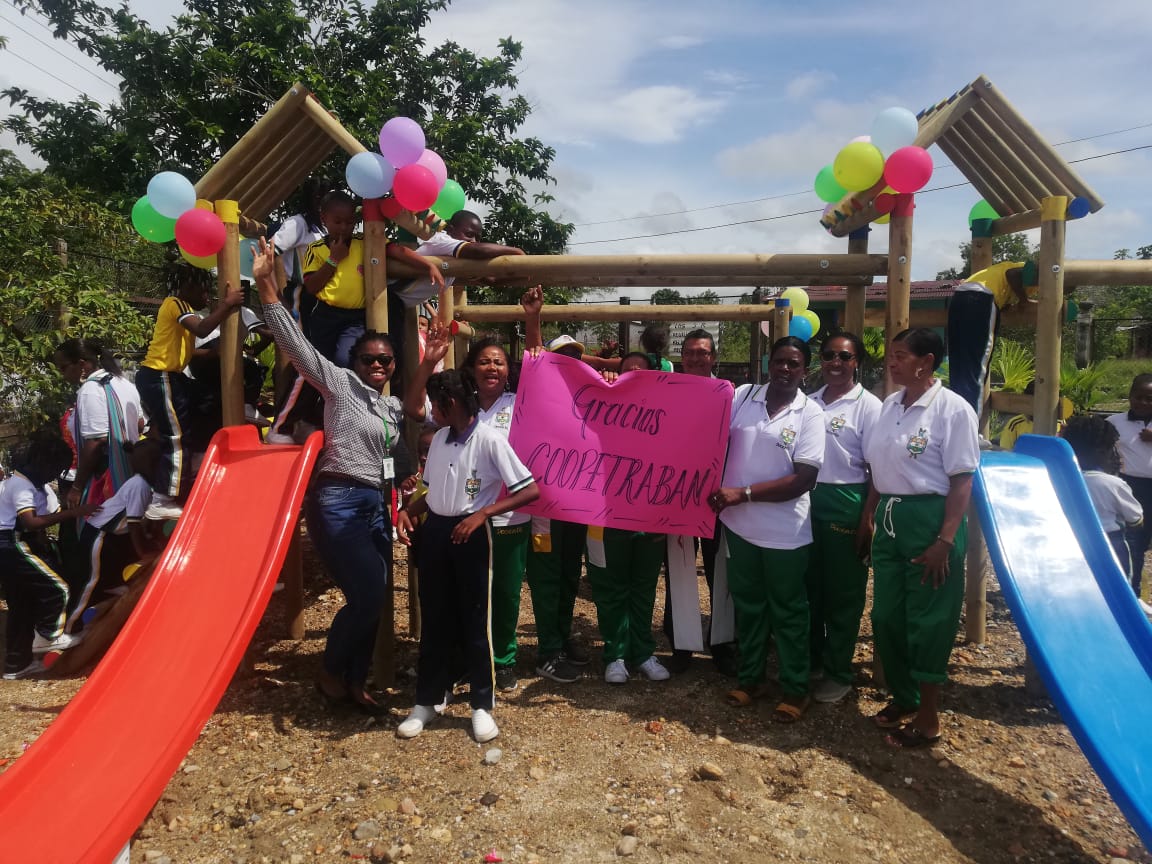 Entrega Parque Infantil IE Manuel Mosquera Moreno en Opogodó Chocó - Gestión Oficina Istmina
